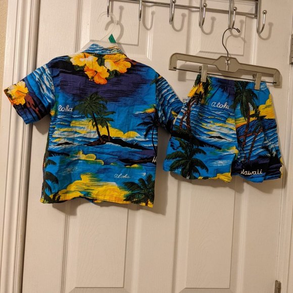 Hawaiian two piece set  boys size 6 - Picture 2 of 2
